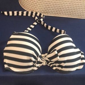 Skiny body wear halter swim top gently used size 34D